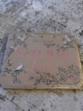 Rare Natural Love palette
